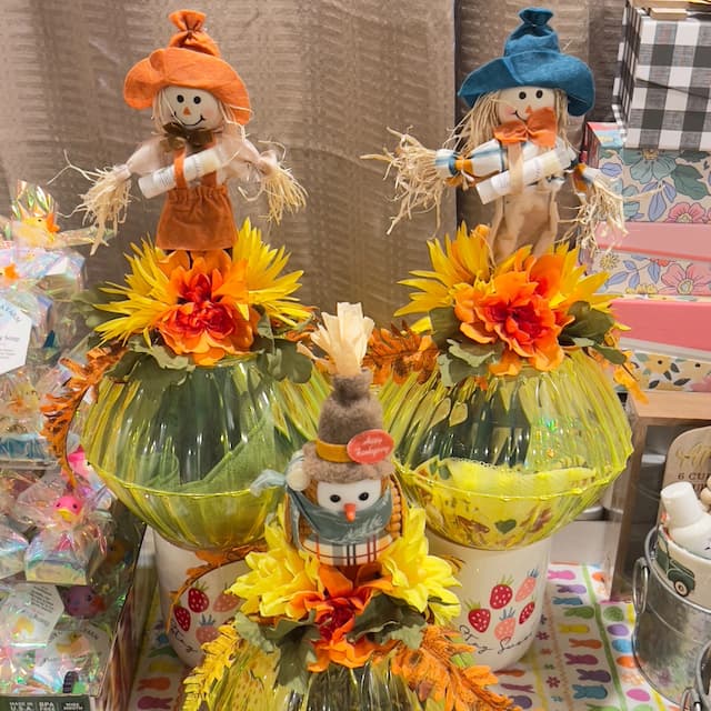 Scarecrow Gift Set
Filled with Rosy Obella Products
